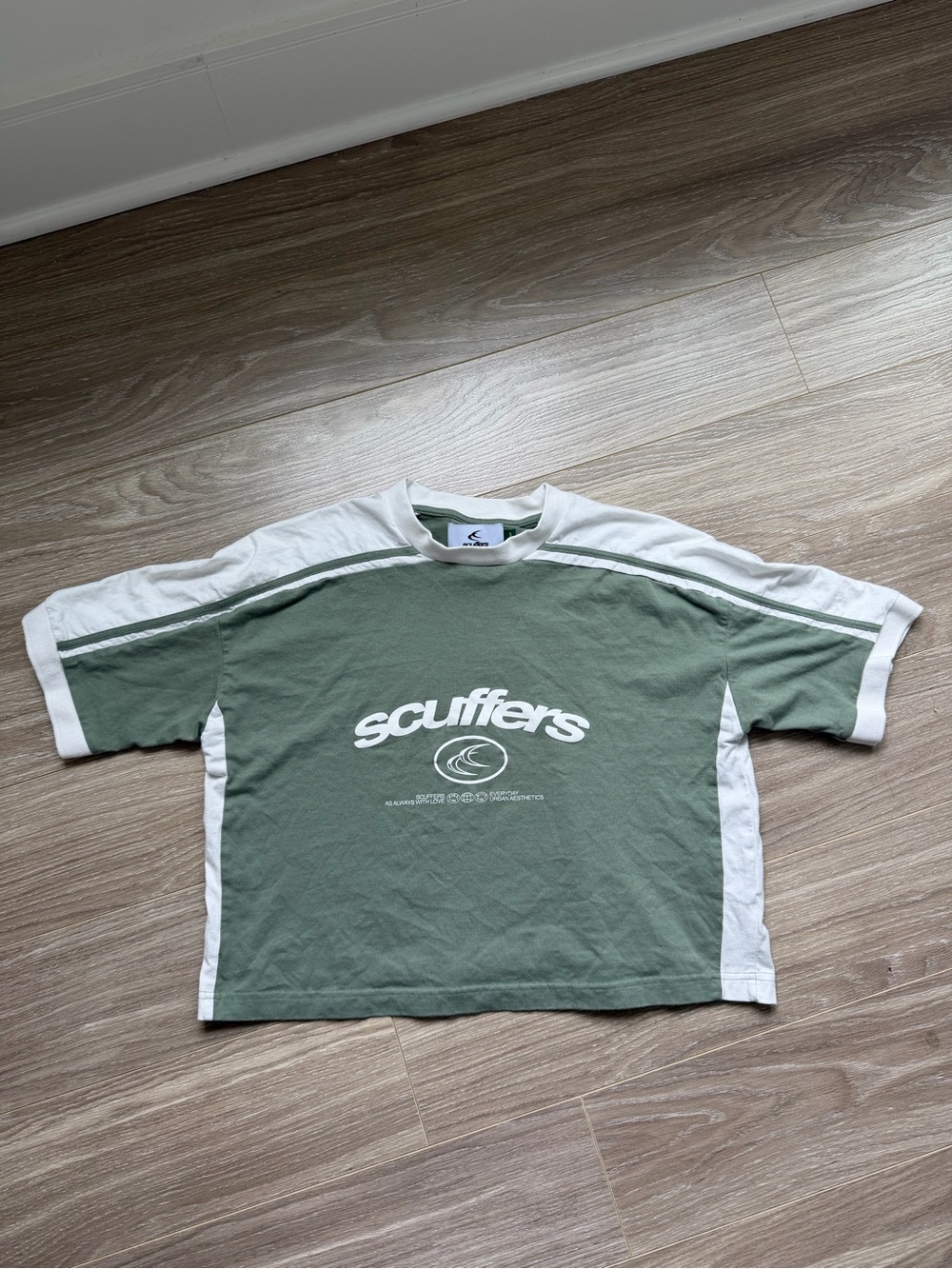 Scuffers Effortless Tee in Green Sz S 100% Cotton EUC